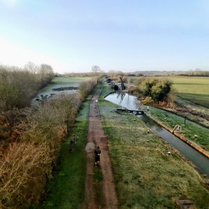17 locks on Northampton arm canal